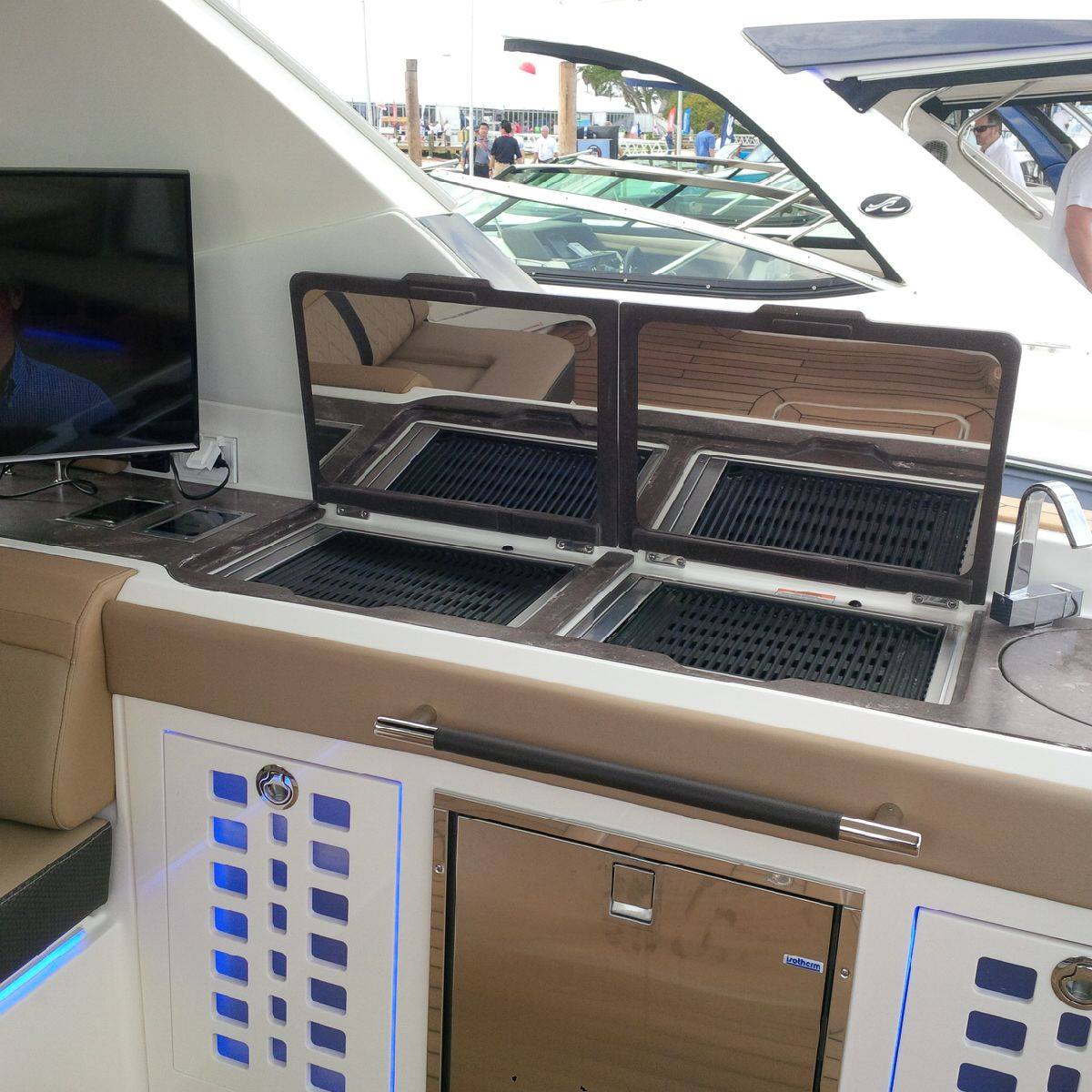 sea ray boat grill new sea ray slx 400 features kenyon no lid remote control sea ray boat grill new sea ray slx 400 features kenyon no lid remote control