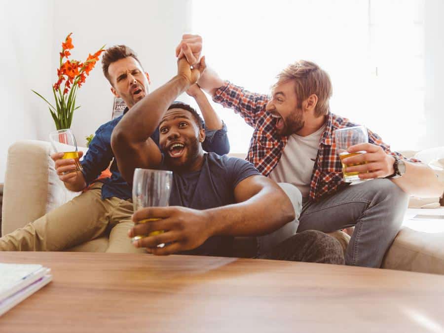 1280-watching-sports