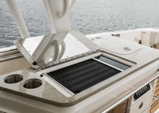 No Lid Built-In Grill Landscape